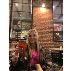 Meet your Posher, Tessa